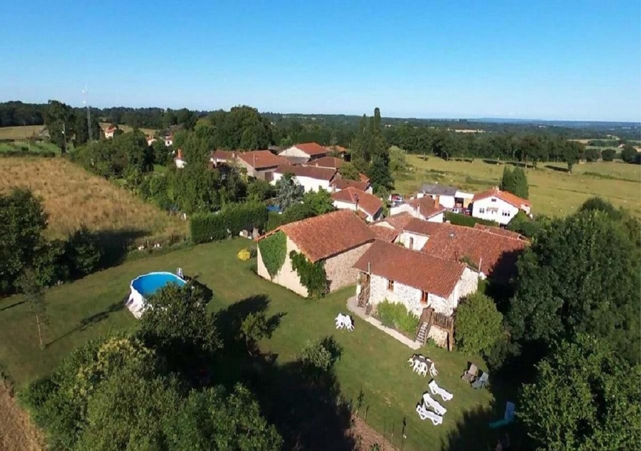 Tranquille Vienne Gites A Chirac Dept Charente Exteriör bild