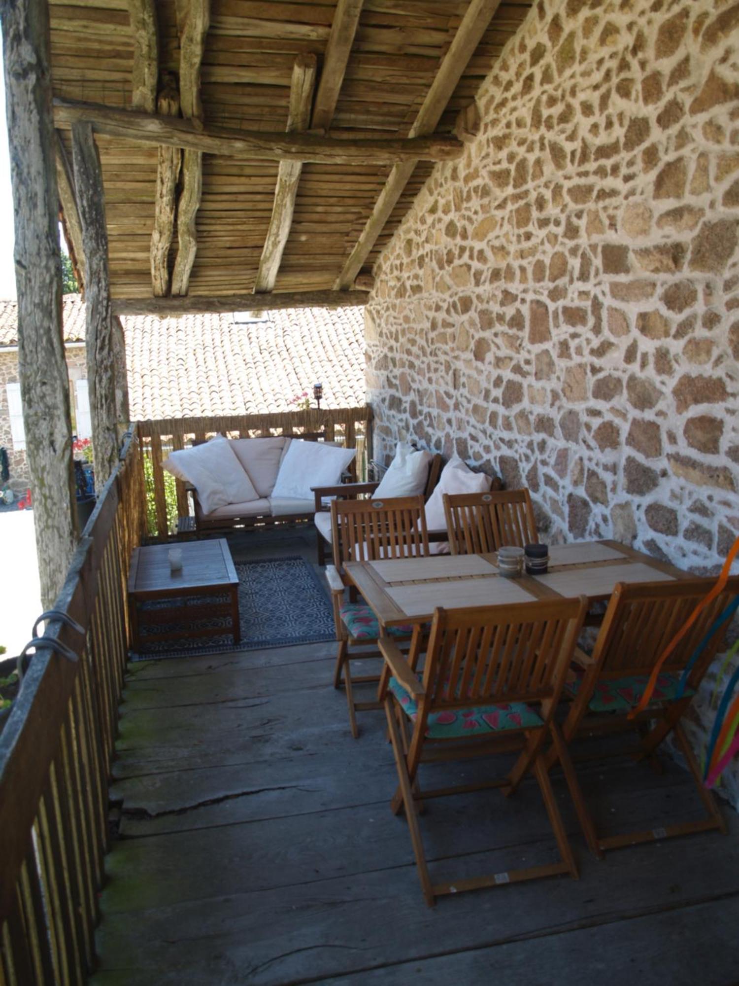 Tranquille Vienne Gites A Chirac Dept Charente Exteriör bild