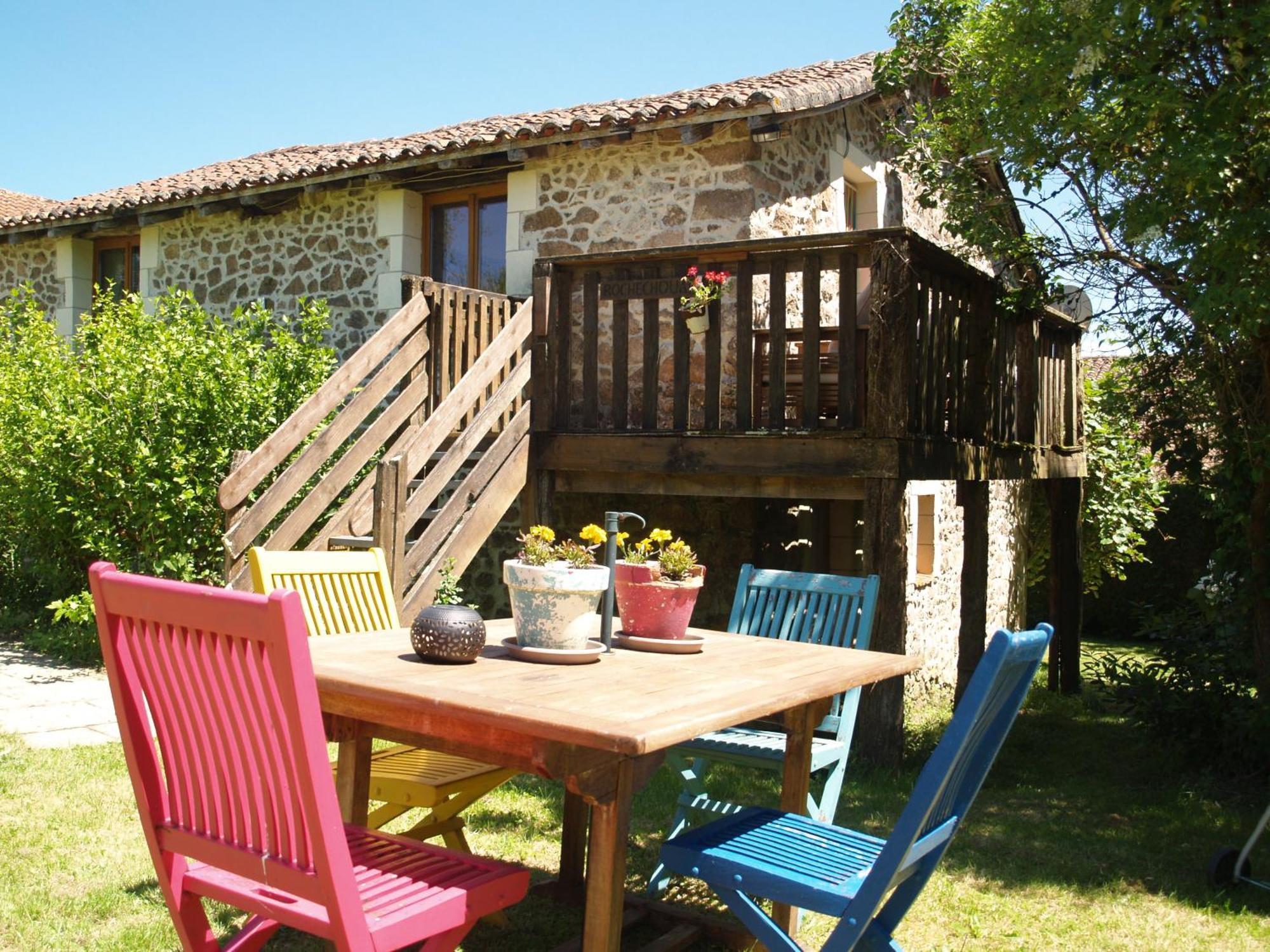 Tranquille Vienne Gites A Chirac Dept Charente Exteriör bild