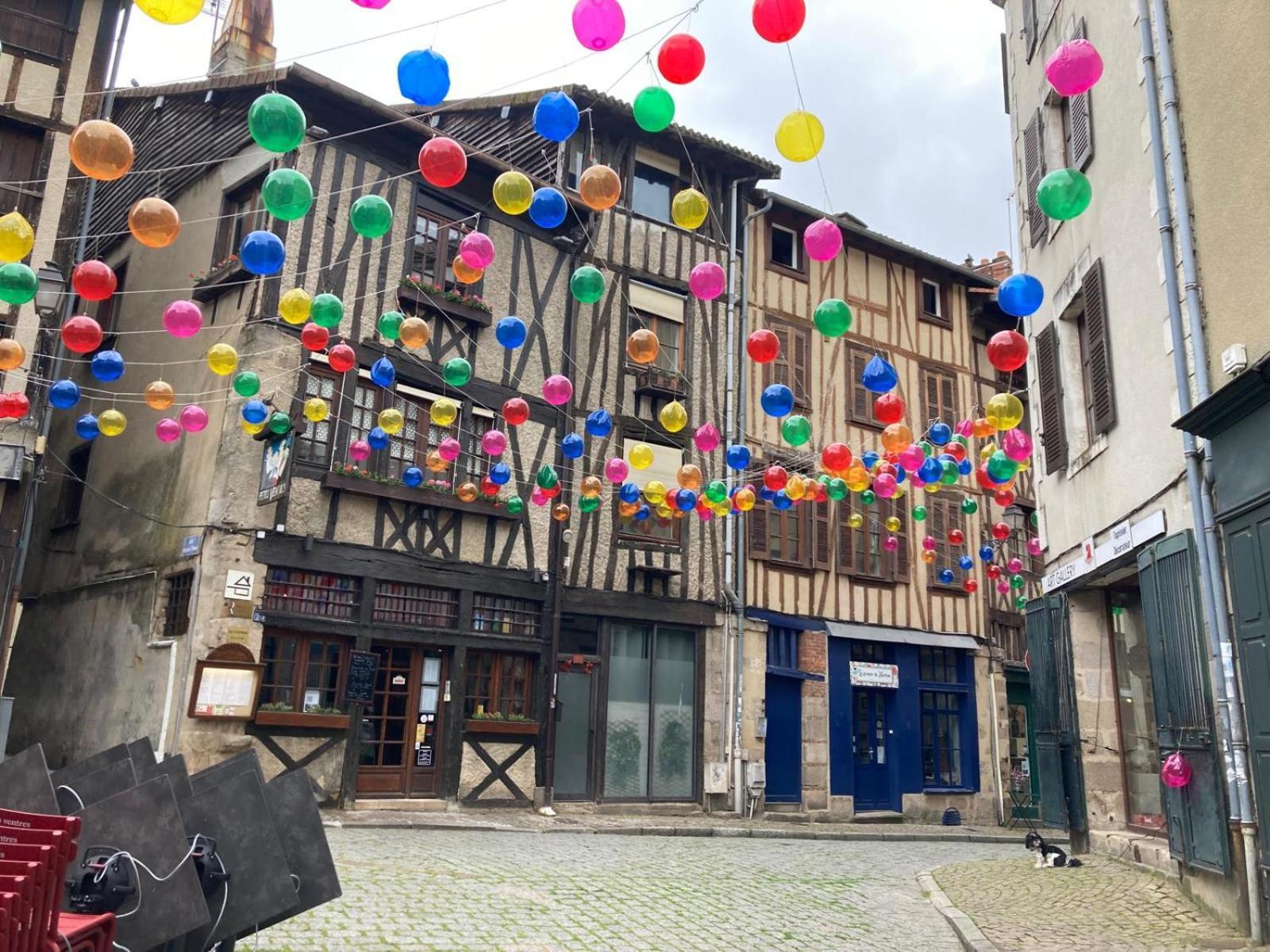 Tranquille Vienne Gites A Chirac Dept Charente Exteriör bild